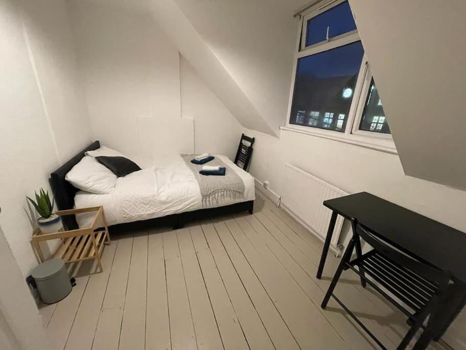 Beautiful 2 Bedroom On Tower Bridge Лондон Экстерьер фото
